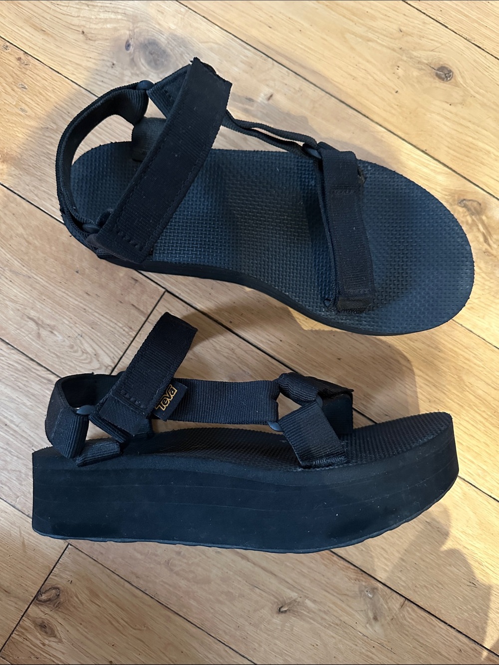 Teva Platform Sandals, black, women’s size 7.5/8.